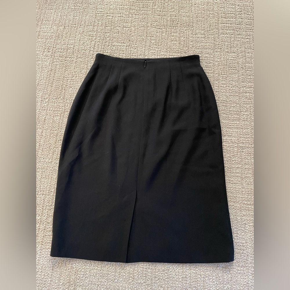 Liz Claiborne Classic Black skirt - Picture 2 of 4